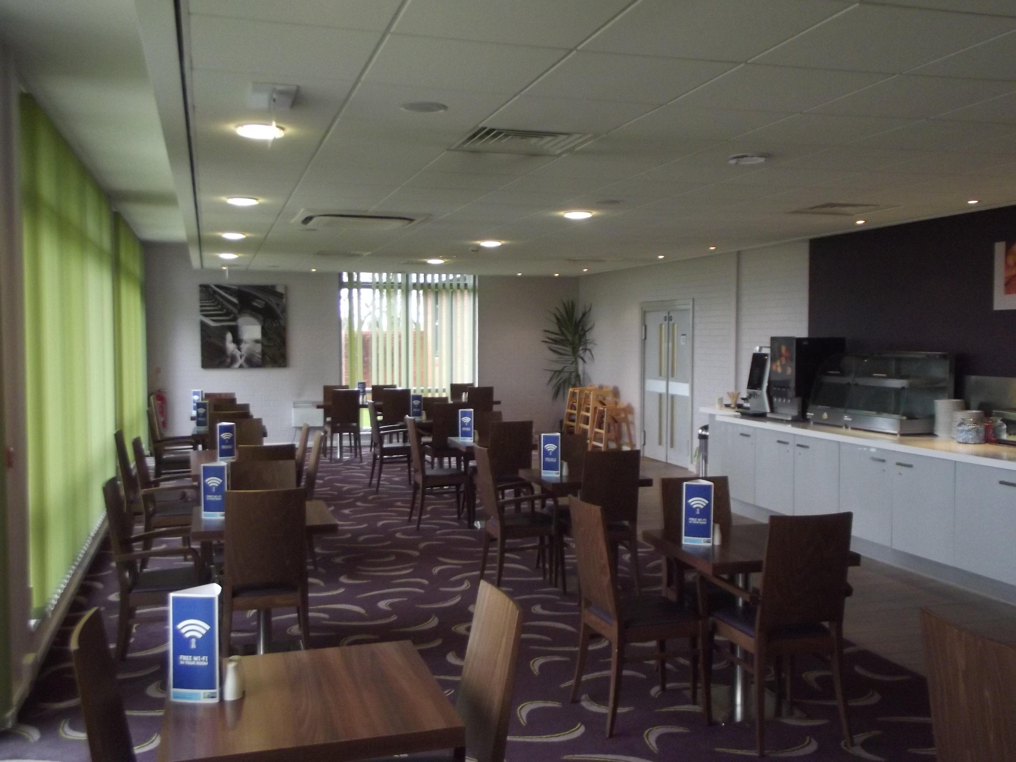 Holiday Inn Express Preston South By Ihg Exterior foto