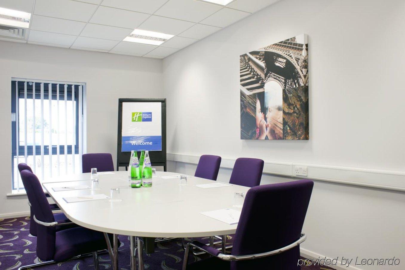 Holiday Inn Express Preston South By Ihg Exterior foto